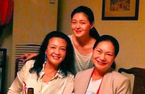 张兰爆料派对视频,一场奢华与争议的交织盛宴 第1张 张兰爆料派对视频,一场奢华与争议的交织盛宴 第1张